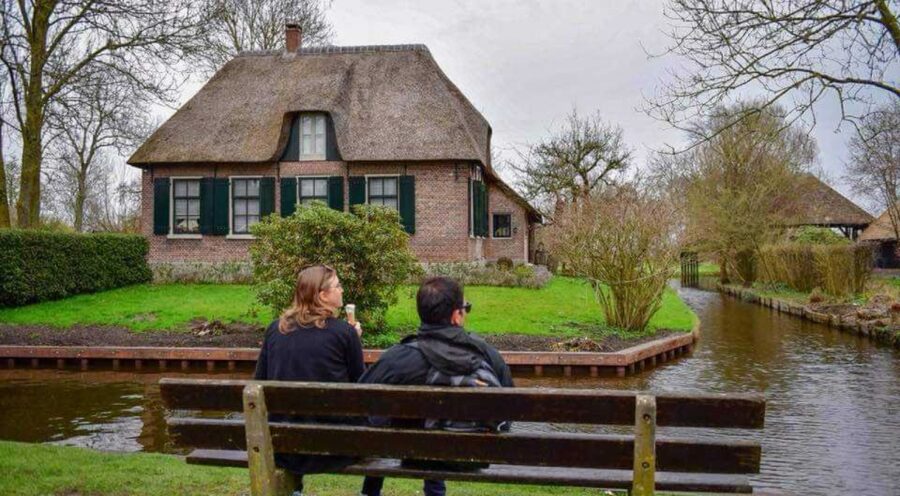 From Amsterdam: Giethoorn Guided Day Trip with Canal Cruise - Value for $80: What You Get and What You Pay Extra For