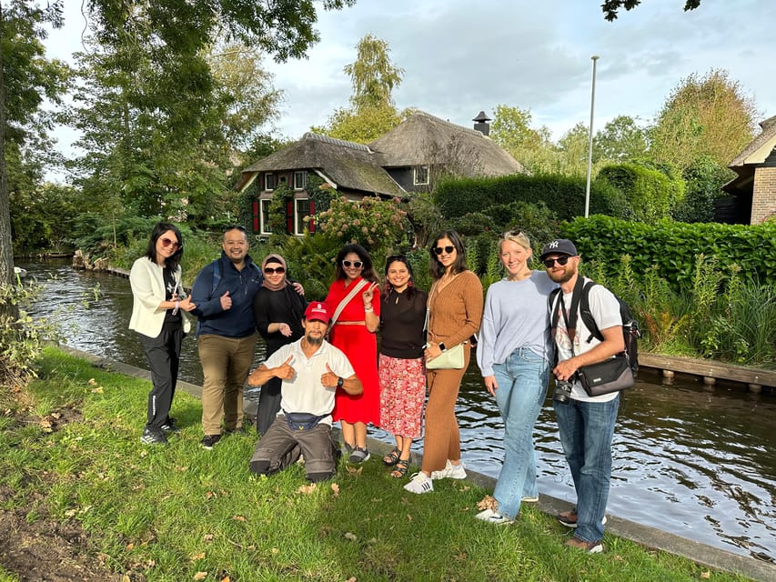 From Amsterdam: Giethoorn Small Group Tour with Boat Ride - Giethoorn Without Roads: Thatch Roofs, Bridges, and Tiny Islands