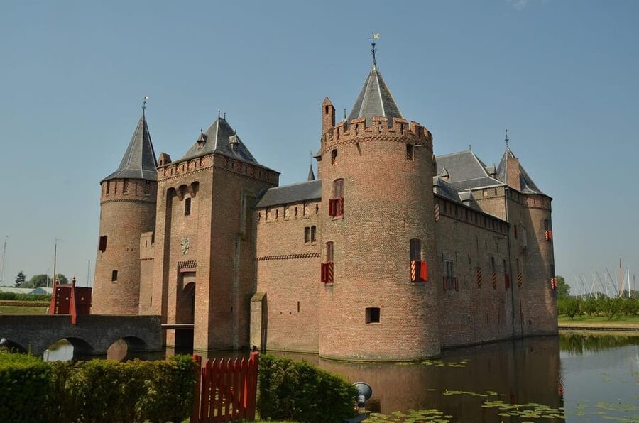 From Amsterdam: Muiderslot and De Haar Castle Tour - Key highlights worth getting excited about