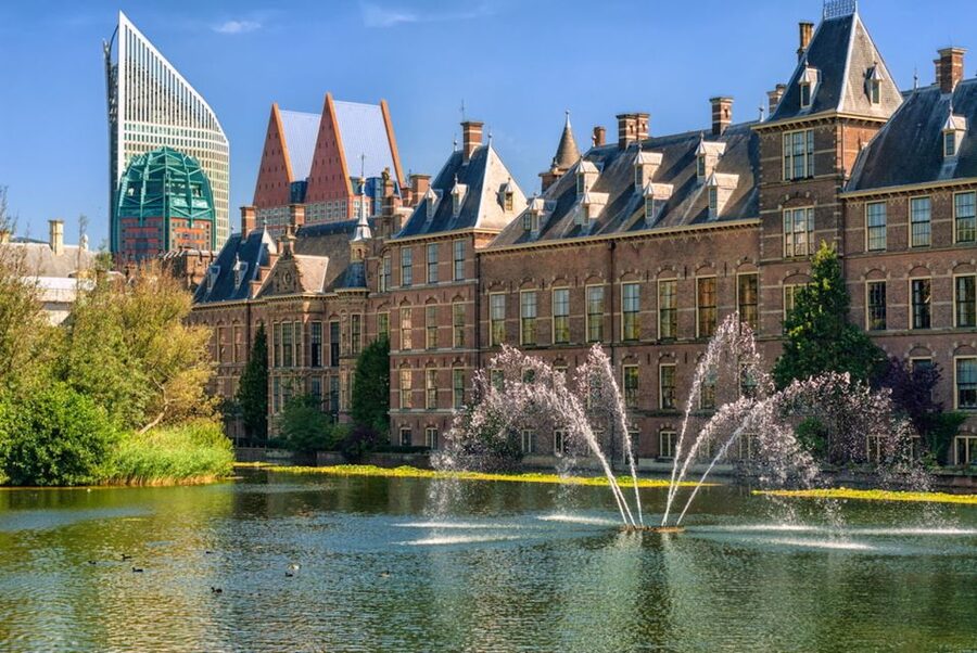 From Amsterdam: Rotterdam and The Hague Tour in Spanish - Rotterdam and The Hague in One Long Day