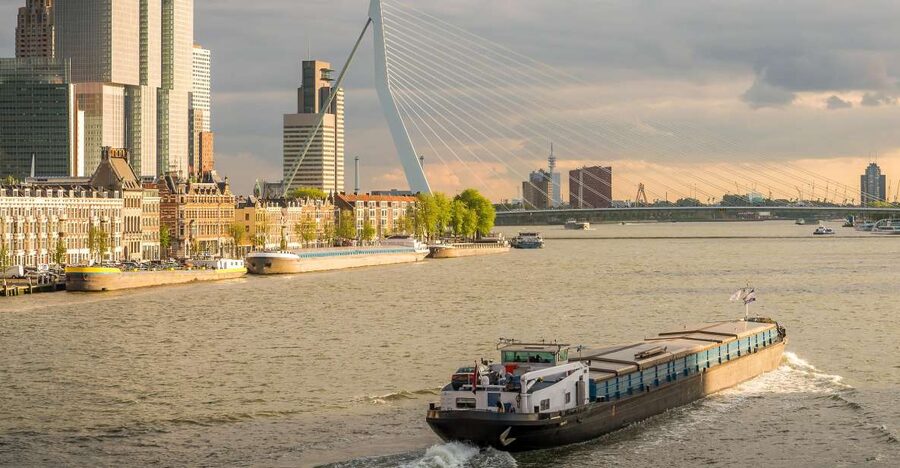 From Amsterdam: Rotterdam and The Hague Tour in Spanish - Getting Oriented Before the Binnenhof