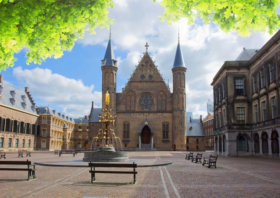 From Amsterdam: Rotterdam and The Hague Tour in Spanish - Spanish-Speaking Guides and What the Group Energy Feels Like