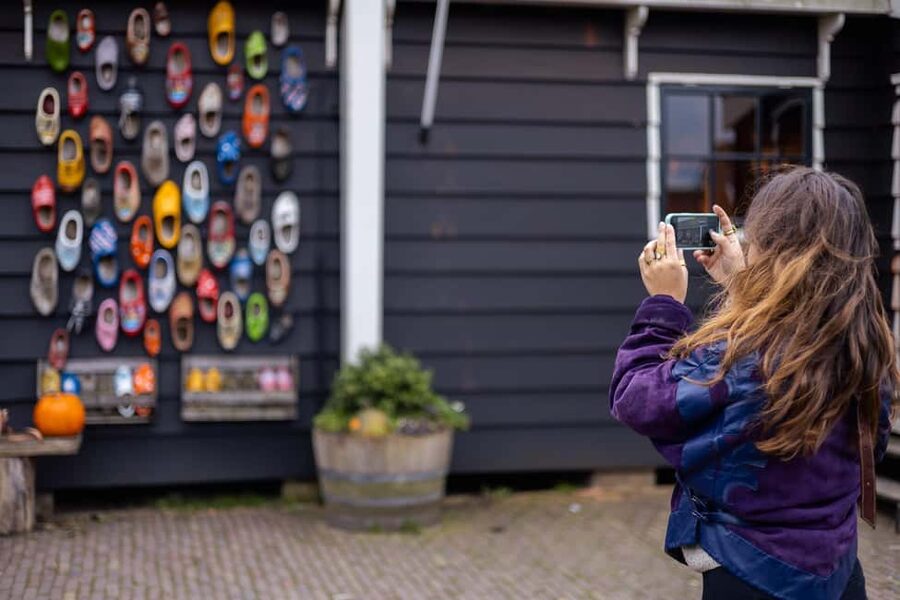 From Amsterdam: Volendam and Zaanse Schans Tour with Cheese - Should You Book This Zaanse Schans And Volendam Cheese Tour?