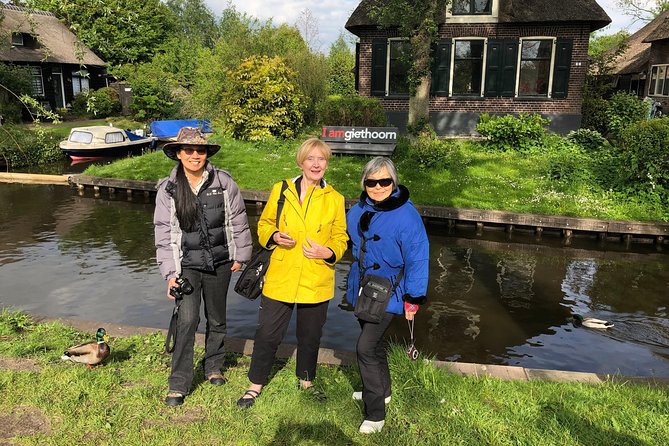 From Amsterdam: Zaanse Schans, Volendam, Giethoorn with Boat Tour - Getting Out of Amsterdam: The Day Trip Setup That Matters