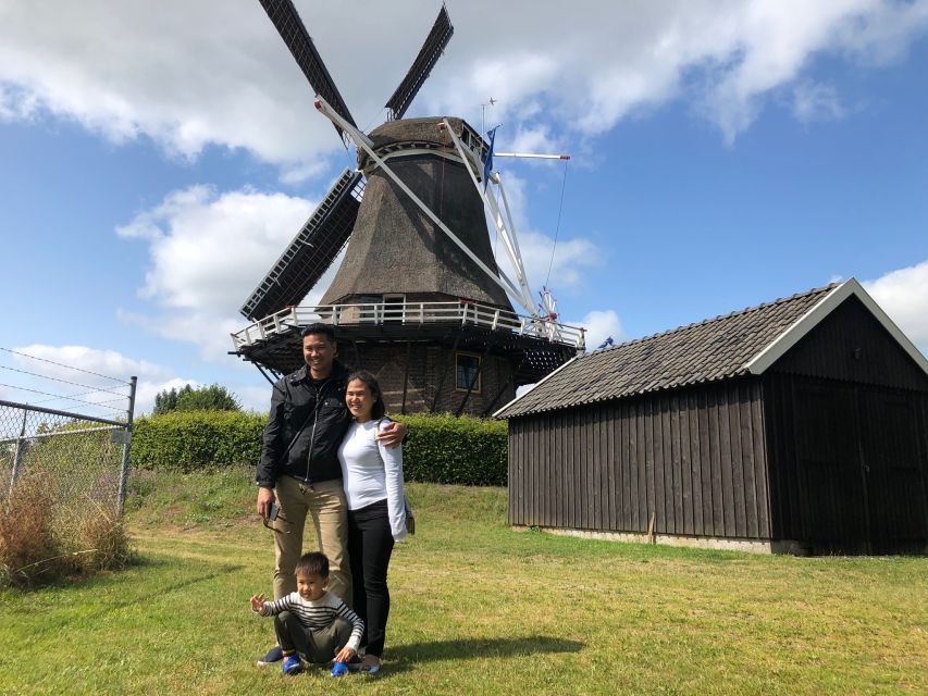 Giethoorm & Exploring the North of The Netherlands Tour - Volendam and Marken: North Holland Color on a Time-Conscious Day