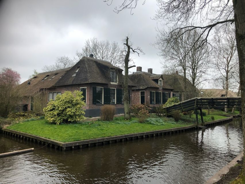 Giethoorm & Exploring the North of The Netherlands Tour - Hasselt’s Cobblestones and the Little Amsterdam Story