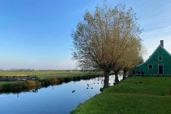 Giethoorn, Afsluitdijk, Zaanse Schans Day Tour Incl Hotel Pick Up - Price and time value: what $156 buys you in real terms
