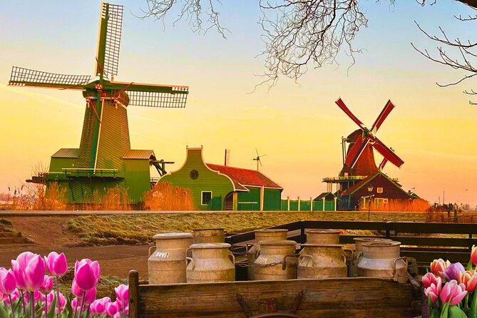 Giethoorn and Zaanse Schans Tour With Local Guide - Key highlights worth caring about