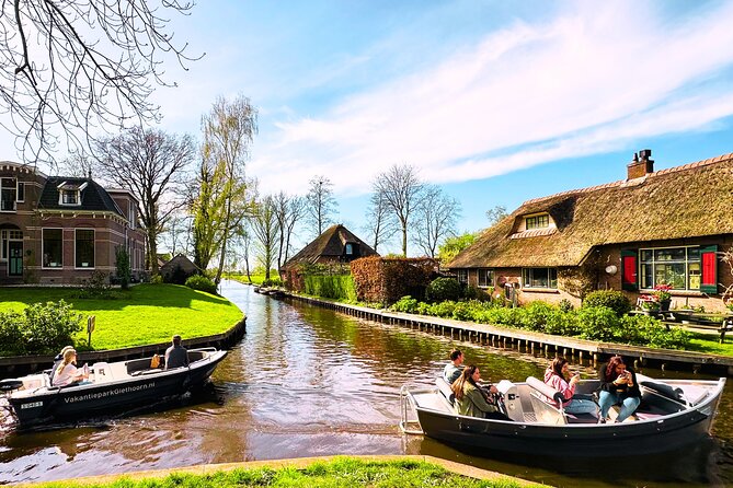 Giethoorn and Zaanse Schans Tour With Local Guide - Price and value: what you pay for, what you might add