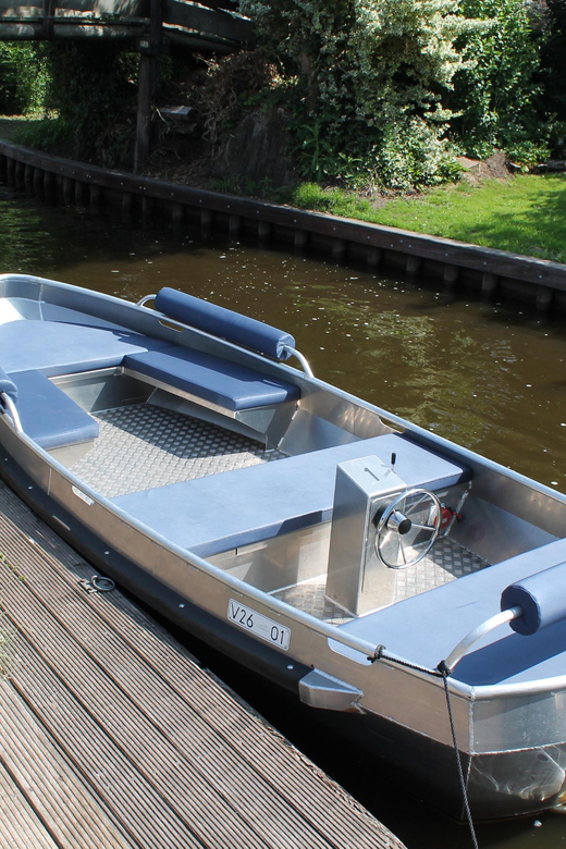 Giethoorn: Self-Drive Boat Rental for up to 8 People - Key highlights you should care about