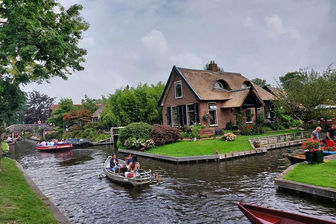 Giethoorn Small-Group Tour from Amsterdam (Max. 8 People) - Optional Zandvoort aan Zee Finish: Extending the Day Smartly