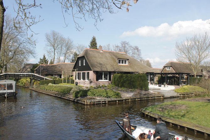 Giethoorn, Zaandam & Zaanse Schans Day Tour w/ Small Boat Ride - The drive past IJsselmeer and Dutch dike engineering