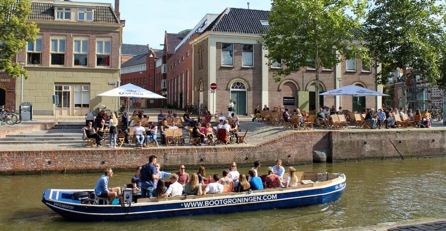 Groningen: Open Boat City Canal Cruise - Your skipper matters: storytelling style you can actually interact with