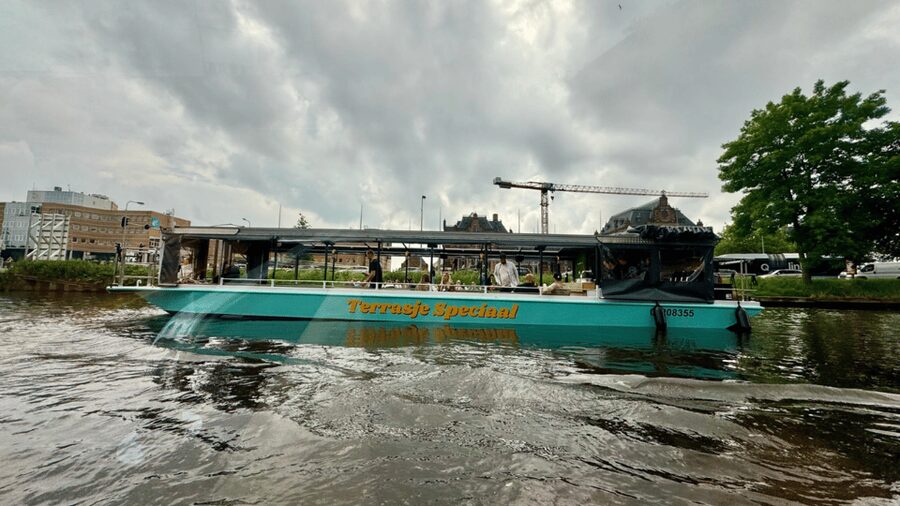 Groningen: Terrace Boat Experience with a Cozy Bar - Who This Terrace Boat Is Best For