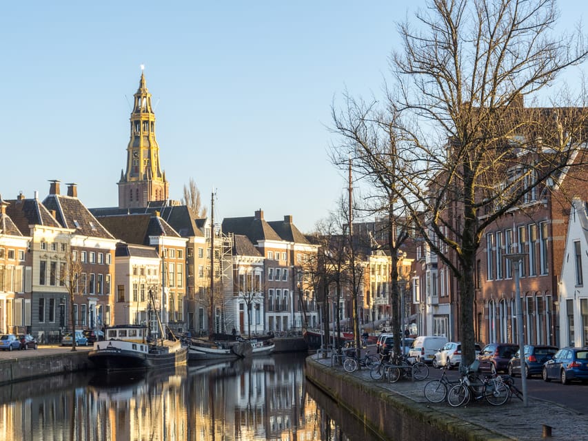 Groningen: Walking Tour with Local Guide - Gold-office, academic buildings, and why details matter