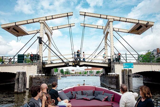 Guided Amsterdam Canal Cruise – Snacks & Drinks on board(1 Hour) - How much is it, and is it worth it?