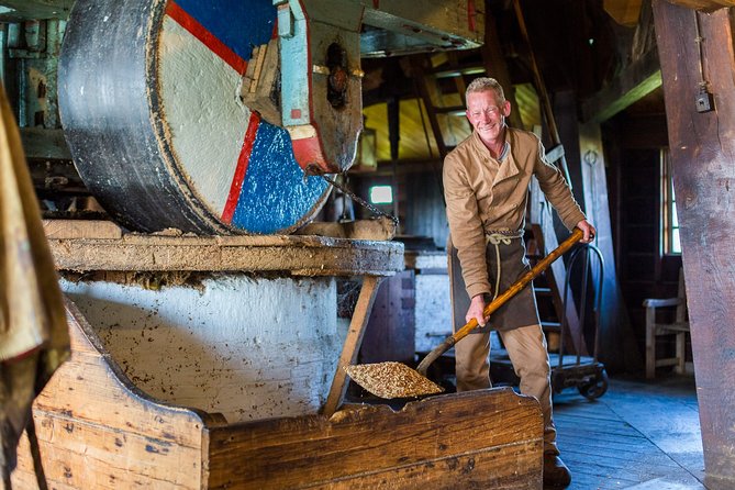 Guided Day Trip - Volendam, Zaanse Schans, Marken & Edam - Edam Free Time, Often a Quick Stroll Finish
