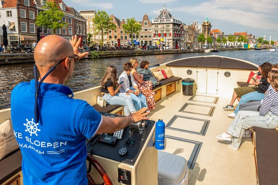 Haarlem: De Adriaan Windmill Tour + Open Canal Cruise - Windmill De Adriaan inside: how the climb turns into city orientation