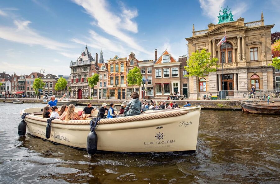 Haarlem: De Adriaan Windmill Tour + Open Canal Cruise - Passing Haarlem by name: stops that help you read the city