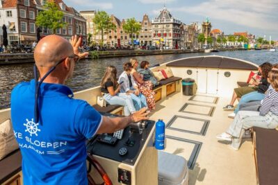 Guided Highlights Canal Cruise on Open Boat