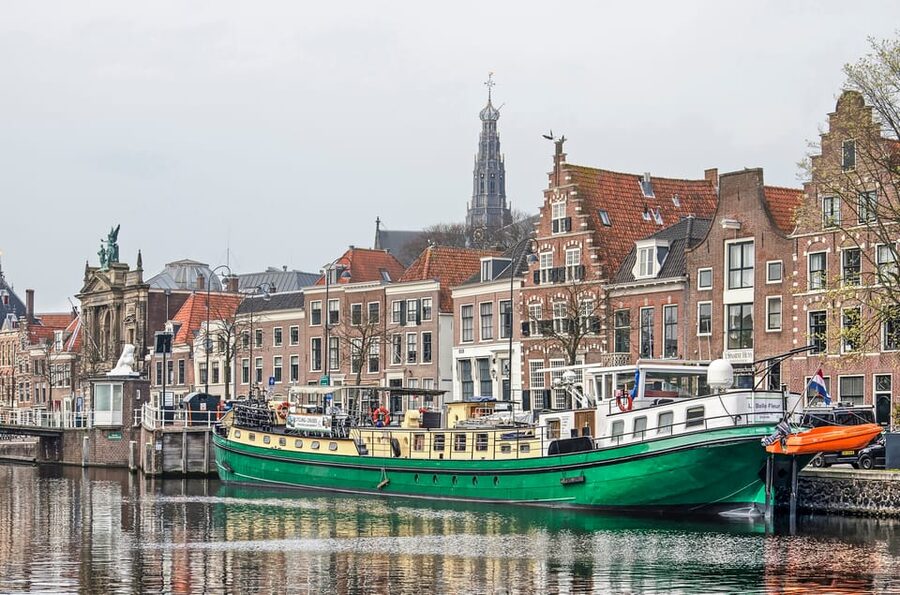 Haarlem Highlights Bike Tour - Starting at Bike Tours Haarlem, inside de Green Bikes