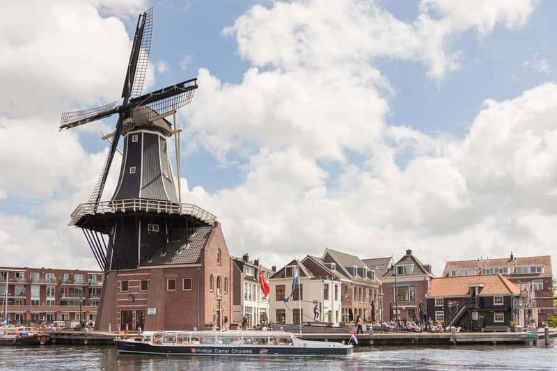 Haarlem: Local Cheese and Wine Cruise - Haarlem cheese and wine on the canals, in 90 minutes