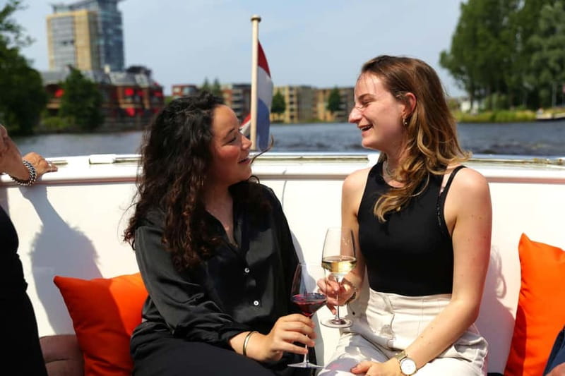 Haarlem: Local Cheese and Wine Cruise - What you eat and drink: Dutch cheeses plus three wines