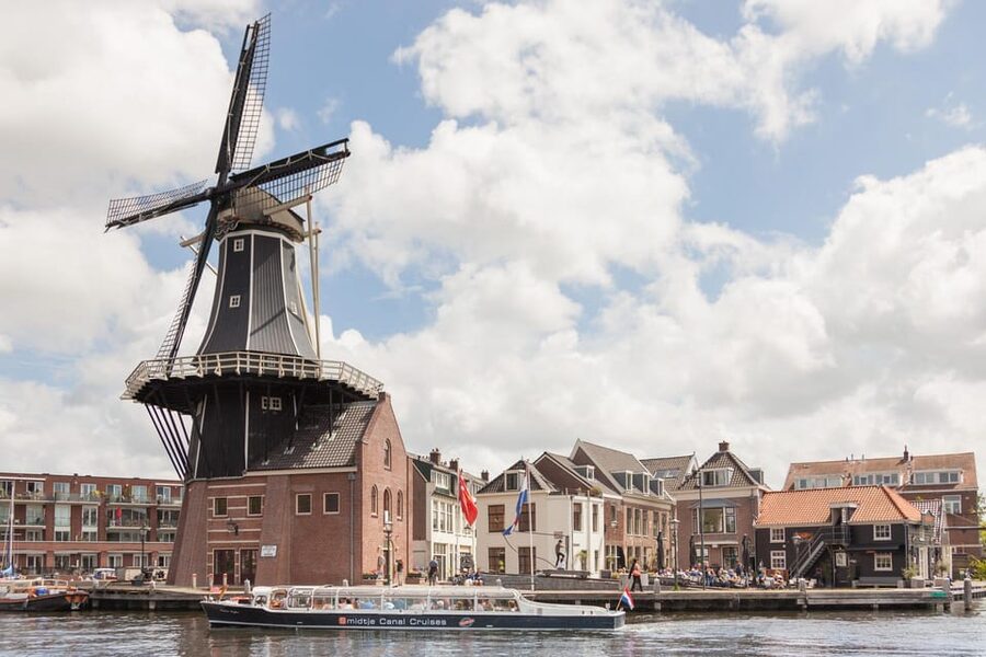 Haarlem: Local Cheese and Wine Cruise - Who this Haarlem cruise suits best