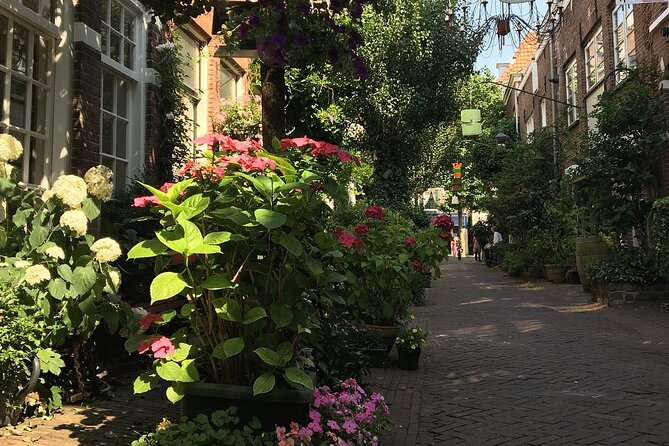 Haarlem Old Town Private Walking Tour - Malle Babbe and myths behind the city wall