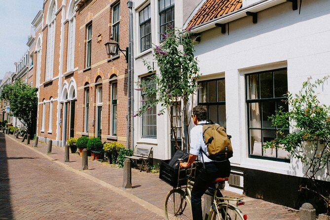 Haarlem Private Day Trip from Amsterdam with Local - Stop 4: Haarlem city time for canals, markets, and lunch
