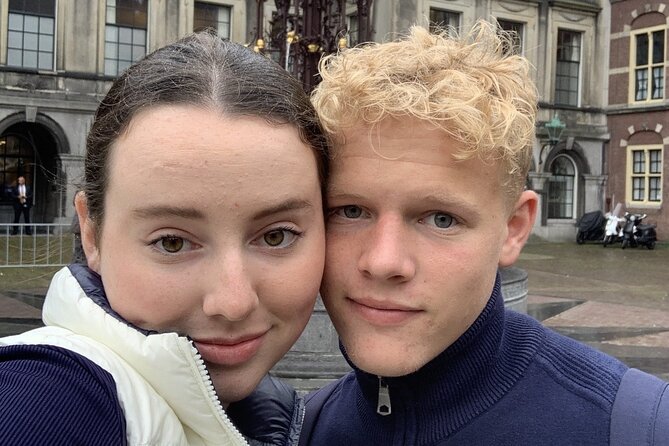 Hague: The Heart of Old Town Exploration Game and Tour - Lange Voorhout Palace and Escher: kicking off with a “find the answer” museum stop