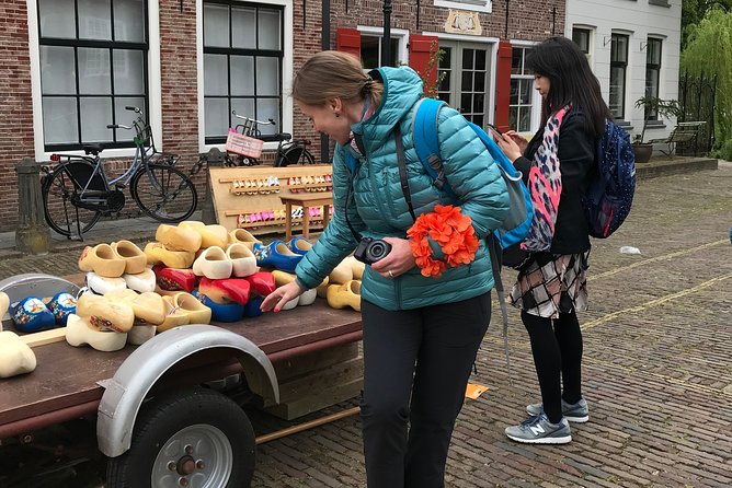 Half-Day Edam and Volendam Private Walking Tour from Amsterdam - The Weight House and the Edam cheese market tradition
