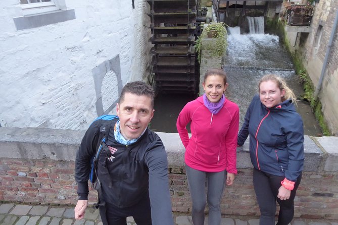 Highlight Running Tour - Jekerkwartier and Helpoort: Old Gates on Cobblestones