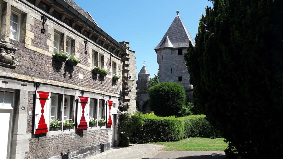 Historical Maastricht: Private Walking Tour with Local Guide - Why Maastricht’s Old Center Works So Well on Foot