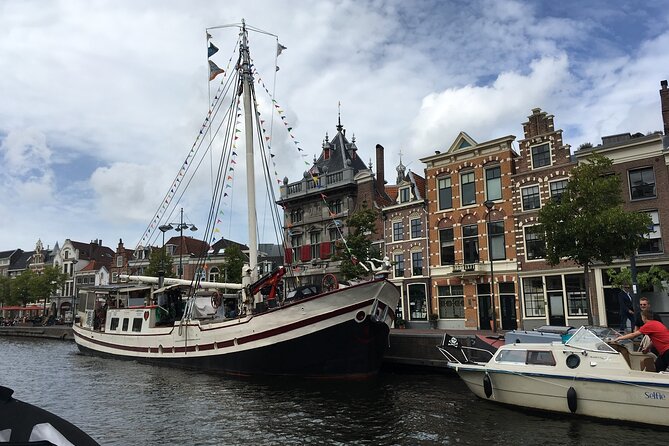 Holland Four City Charm Tour - Private Day Tour - Leiden: old university streets, Rembrandt origins, and wall poems
