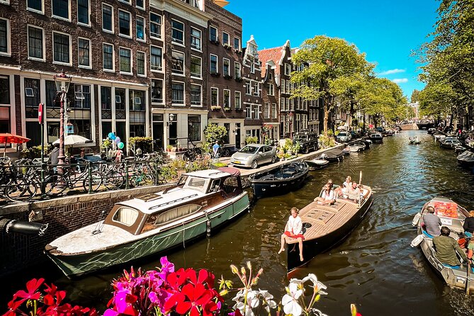 Humans of Amsterdam: Cultural Walking Tour incl. meeting 2 locals - Westerkerk and Westertoren: Protestant Amsterdam with a tower you notice