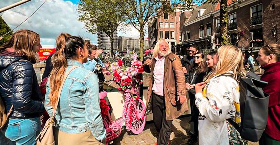 Humans of Amsterdam - Small group cultural walking tour - How “Humans of Amsterdam” turns landmarks into real understanding