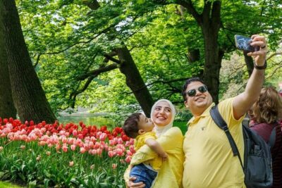 Keukenhof Gardens with Windmill Cruise & Transfer from Amsterdam