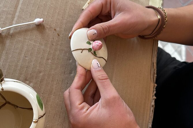 Kintsugi Workshop "The art of Imperfection" - Meet your guide: Annelies and the small-group rhythm