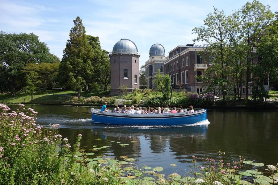 Leiden: Cruise through the Historic City Center with Guide - Weather-Proof Fun: Covered, Heated, and Still Worth It in Winter