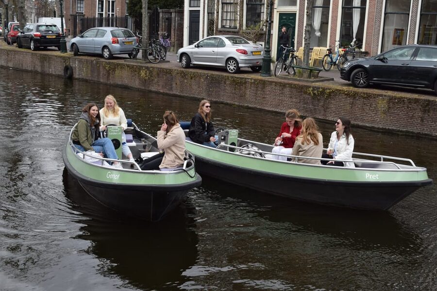 Leiden: Electric Boat Rental - Why Leiden’s canals feel different on your own boat