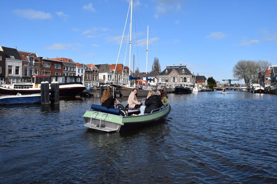Leiden: Electric Boat Rental - Price and value: why $112 per group can feel like a win