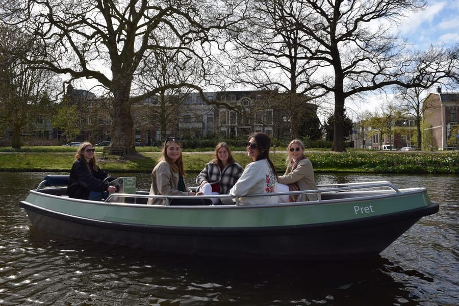 Leiden: Electric Boat Rental - What’s included, what isn’t, and how to pack smart