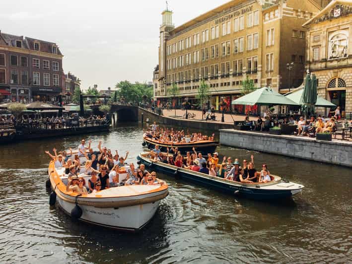 Leiden: Guided City Canal Cruise - Leiden From the Water in One Hour