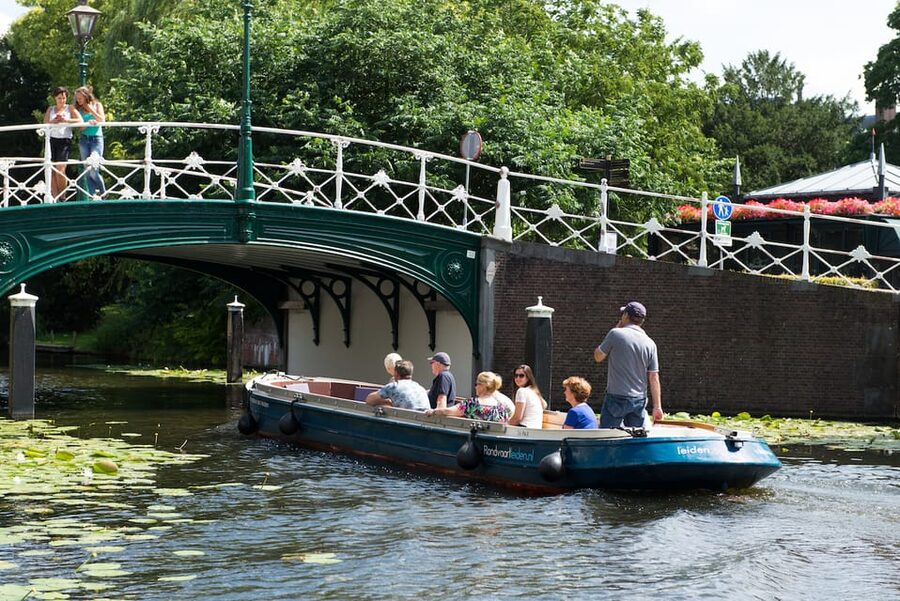 Leiden: Guided City Canal Cruise - Board at Aalmarkt 4, then Settle Into Canal-Boat Life