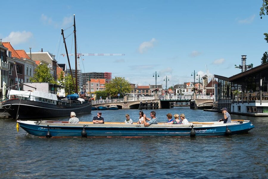Leiden: Guided City Canal Cruise - Is It Worth 15 Dollars? Value for a Short Sightseeing Loop