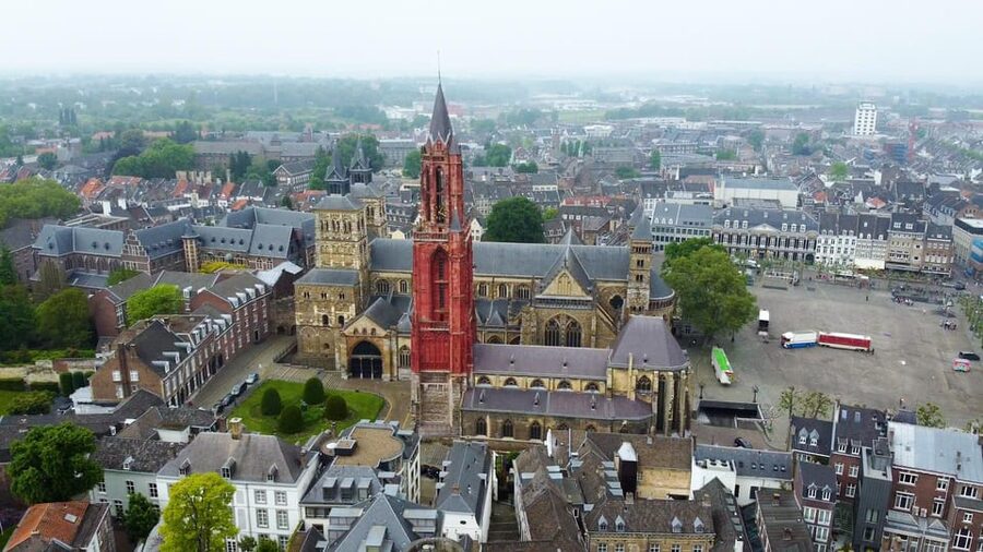 Maastricht: Segway City Tours - Maas River Views, Sint Pietersberg, and the Hill Climb Feeling