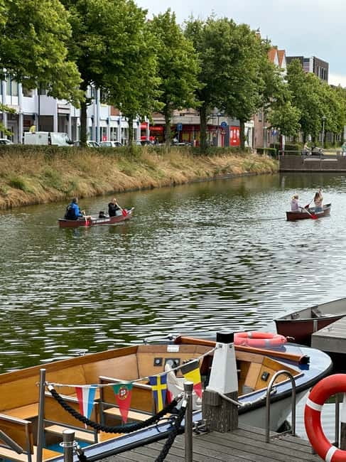 Middelburg: Canoe or SUP Rental City Centre - The 90 minutes on the water: what your canal time really looks like