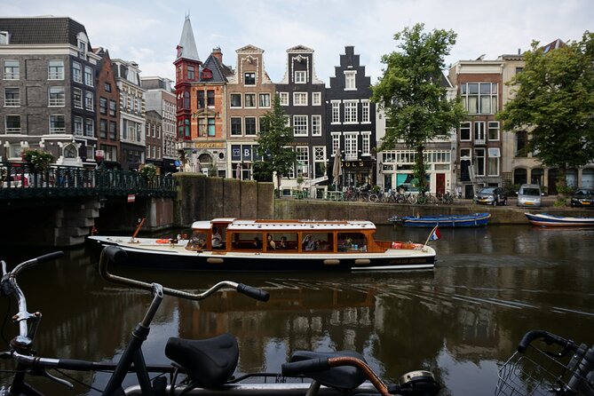 Morning Canal Cruise Amsterdam in Small-Group - Why the morning slot on Amsterdam canals is the real win