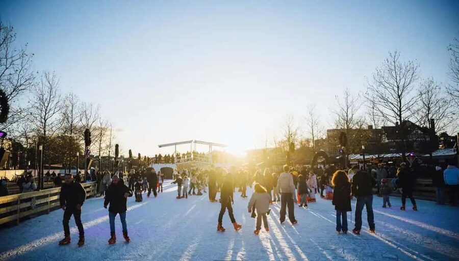 Museumplein Ice Rink Entry Ticket - Ticket inclusions, skate rules, and what you must wear